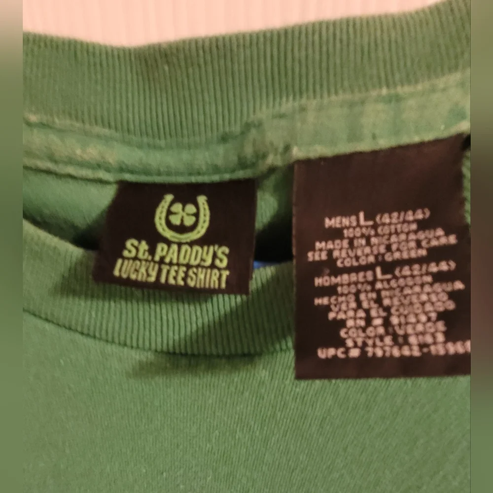 St Patricks Day- I love green beer tshirt. Size Large - Picture 2 of 4